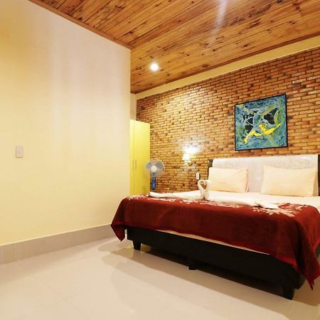 Tuk Tuk Timbul Bungalows Δωμάτιο φωτογραφία