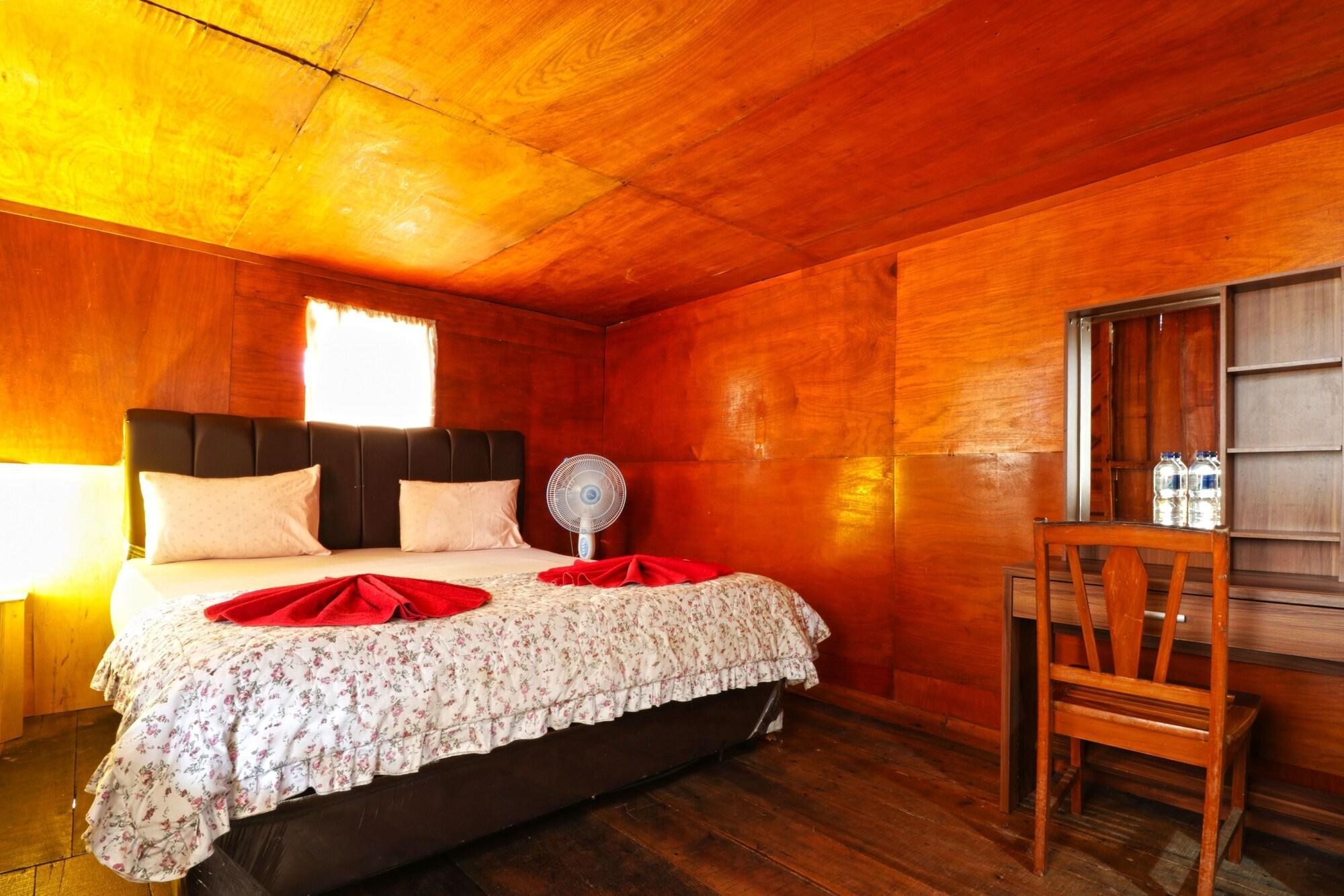 Tuk Tuk Timbul Bungalows Εξωτερικό φωτογραφία