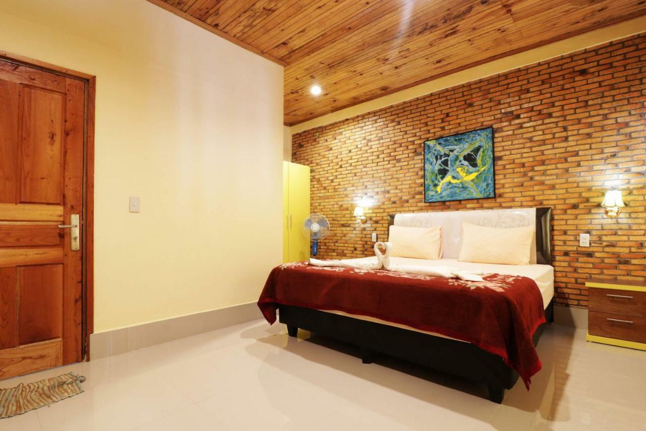 Tuk Tuk Timbul Bungalows Δωμάτιο φωτογραφία